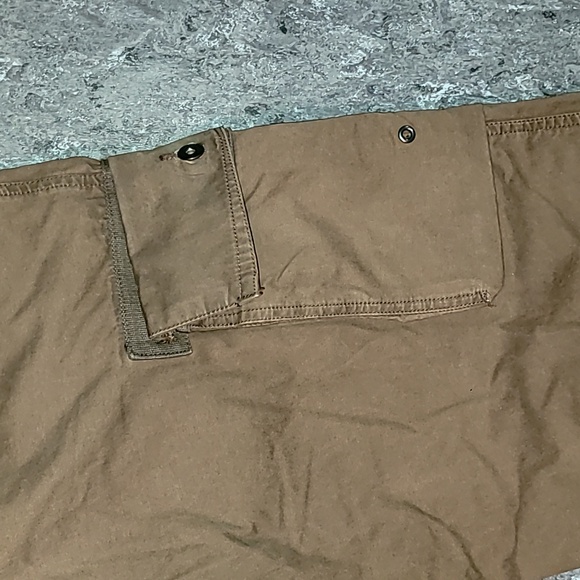 2006. Old Navy. Heavy-duty cargo Pants.  Field Tested. Men's size 34 - Picture 16 of 16